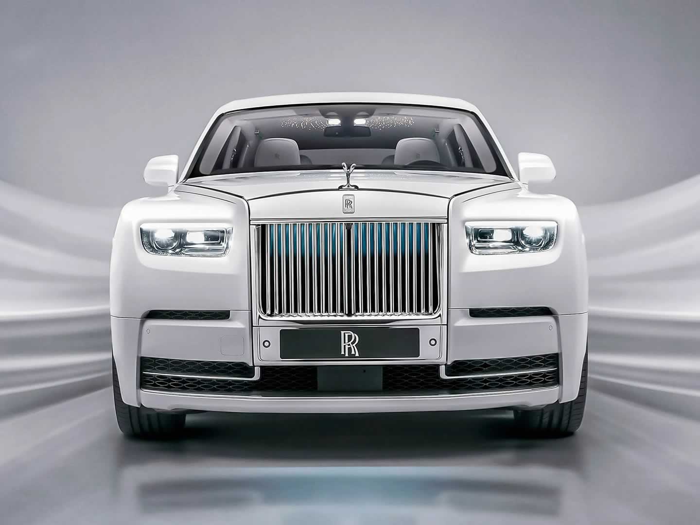 Rolls-Royce Phantom hero