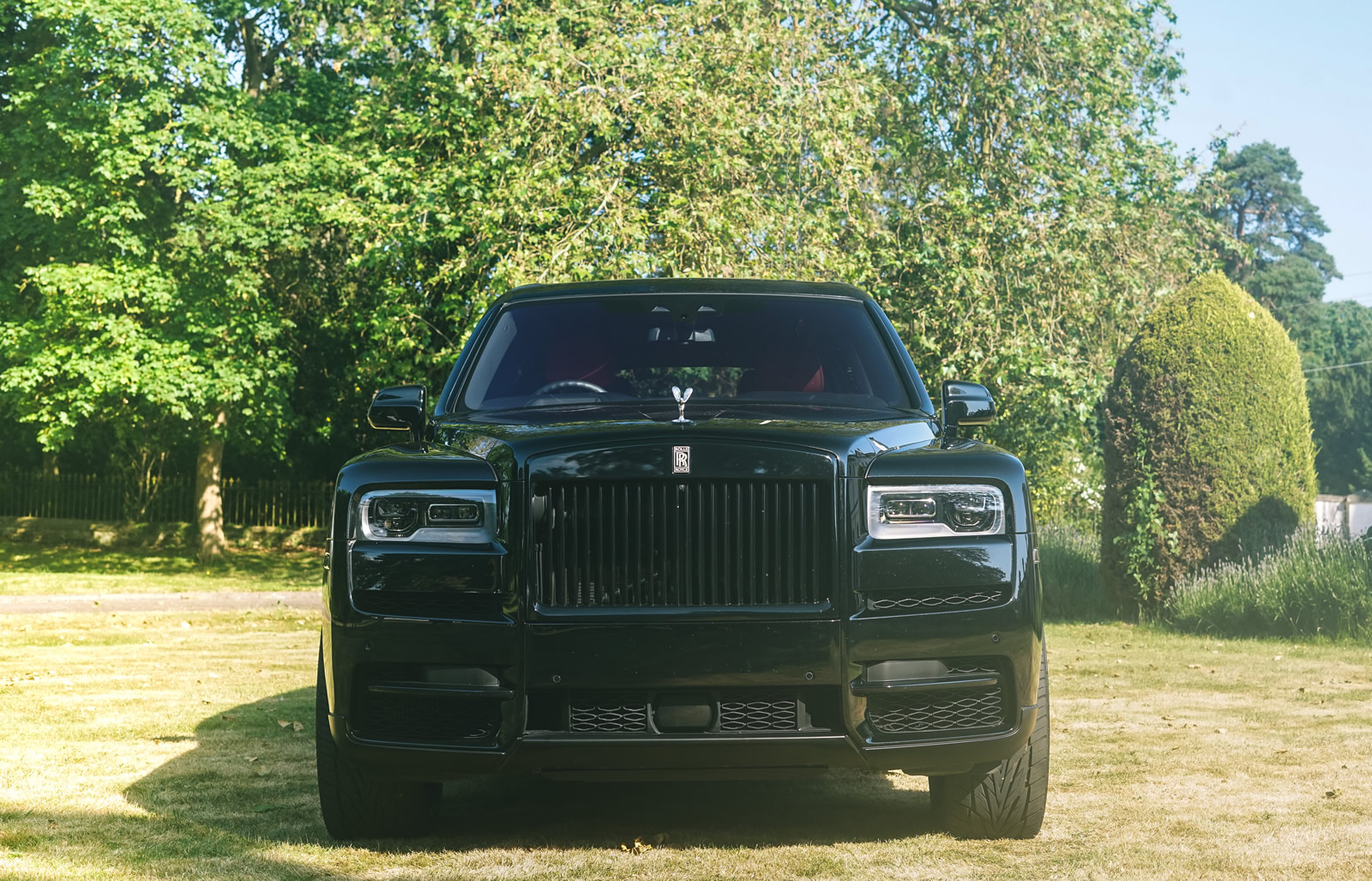 Black Badge Rolls-Royce Cullinan front
