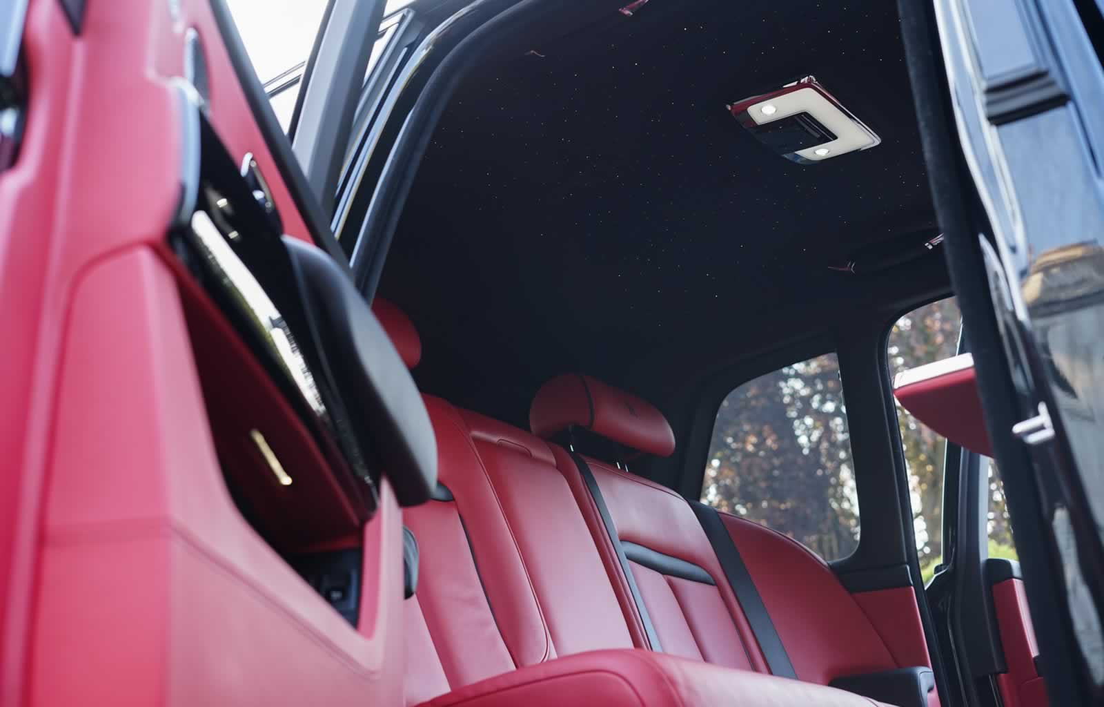 Black Rolls-Royce Cullinan interior starlight roof headliner