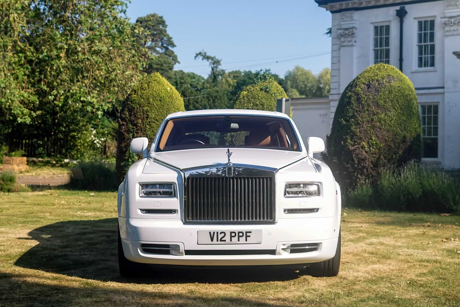 Rolls-Royce Phantom VII Series 2 EWB front