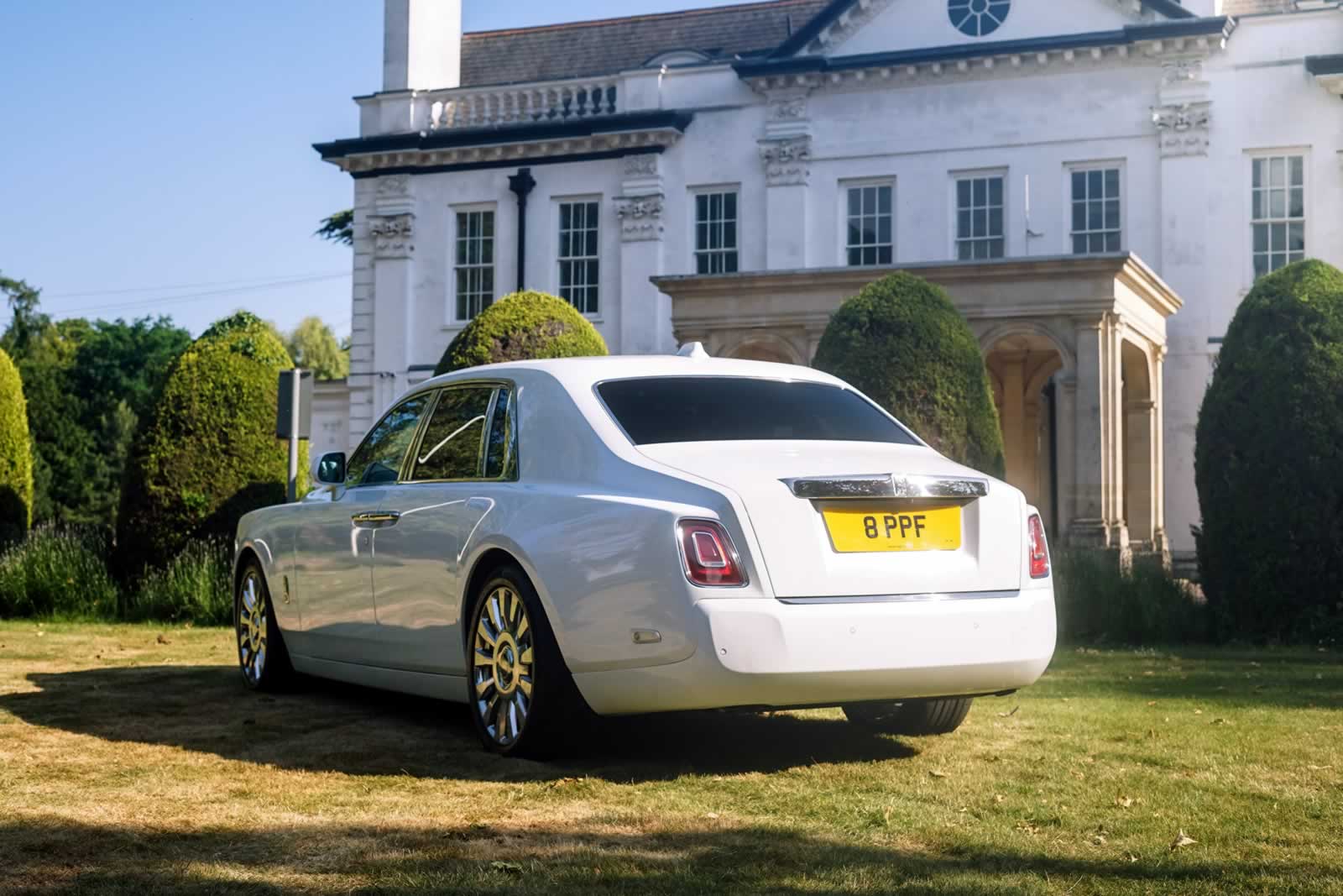 Rolls-Royce Phantom VIII (Eight) rear
