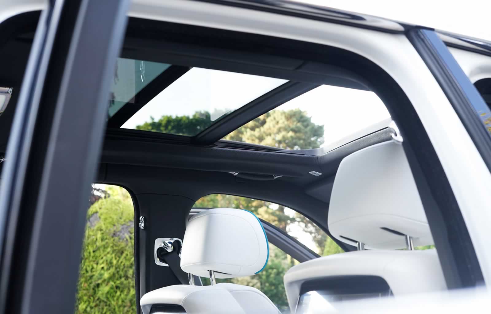 white Cullinan double folding roof
