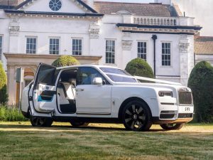White Rolls-Royce Cullinan SUV