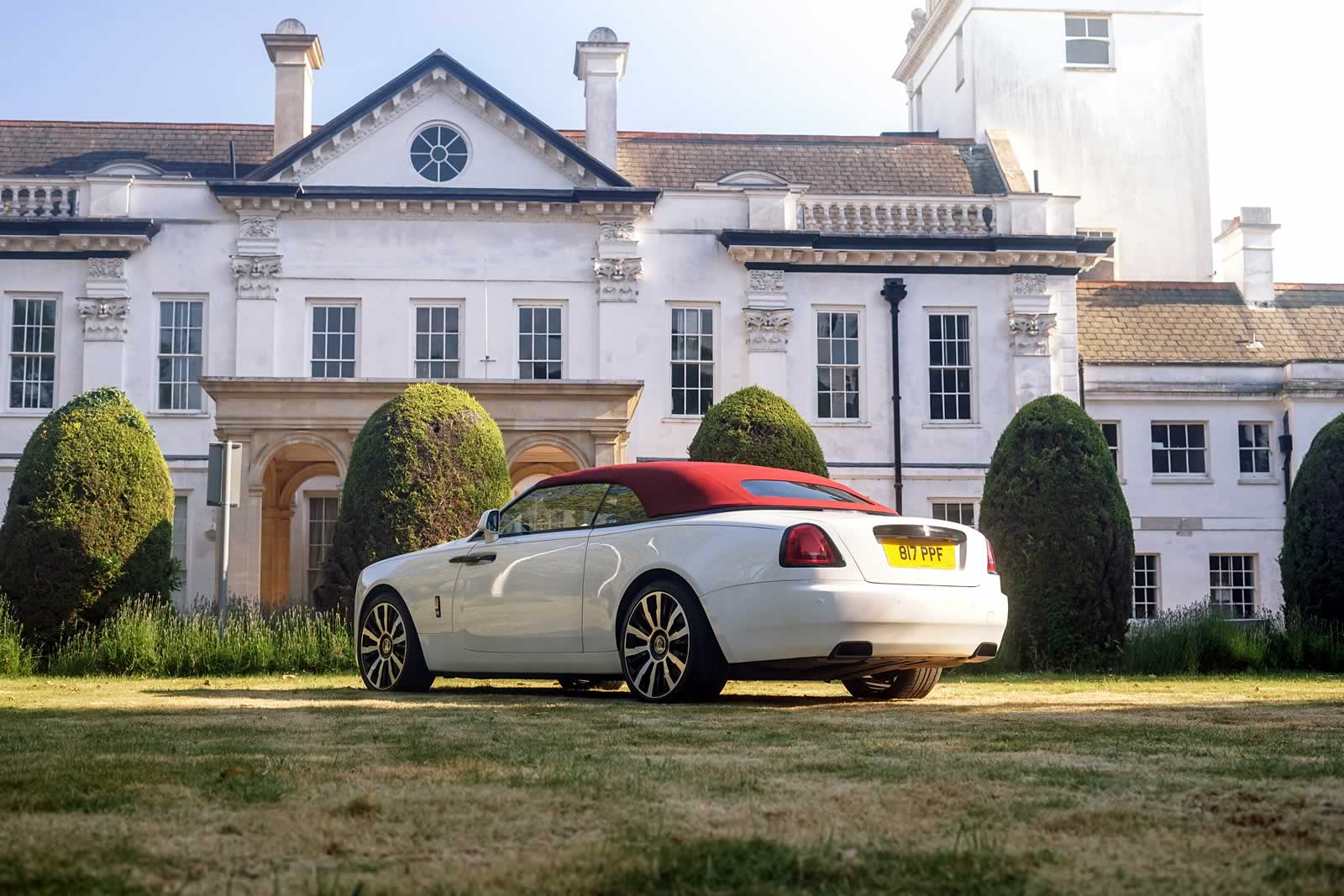 Rolls-Royce Dawn Convertible